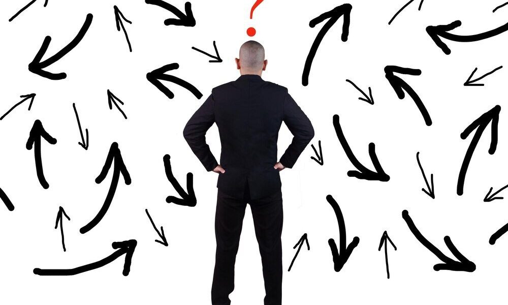 Czy można zwolnić pracownika na zwolnieniu lekarskim – co na to prawo?