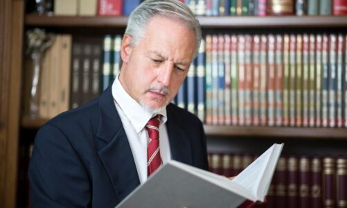 Czy prokurator może uchylić tymczasowe aresztowanie?