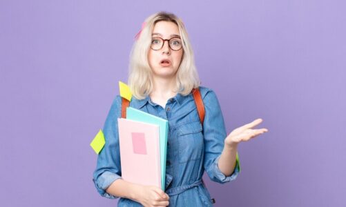 Kiedy traci się status studenta – kluczowe momenty i konsekwencje